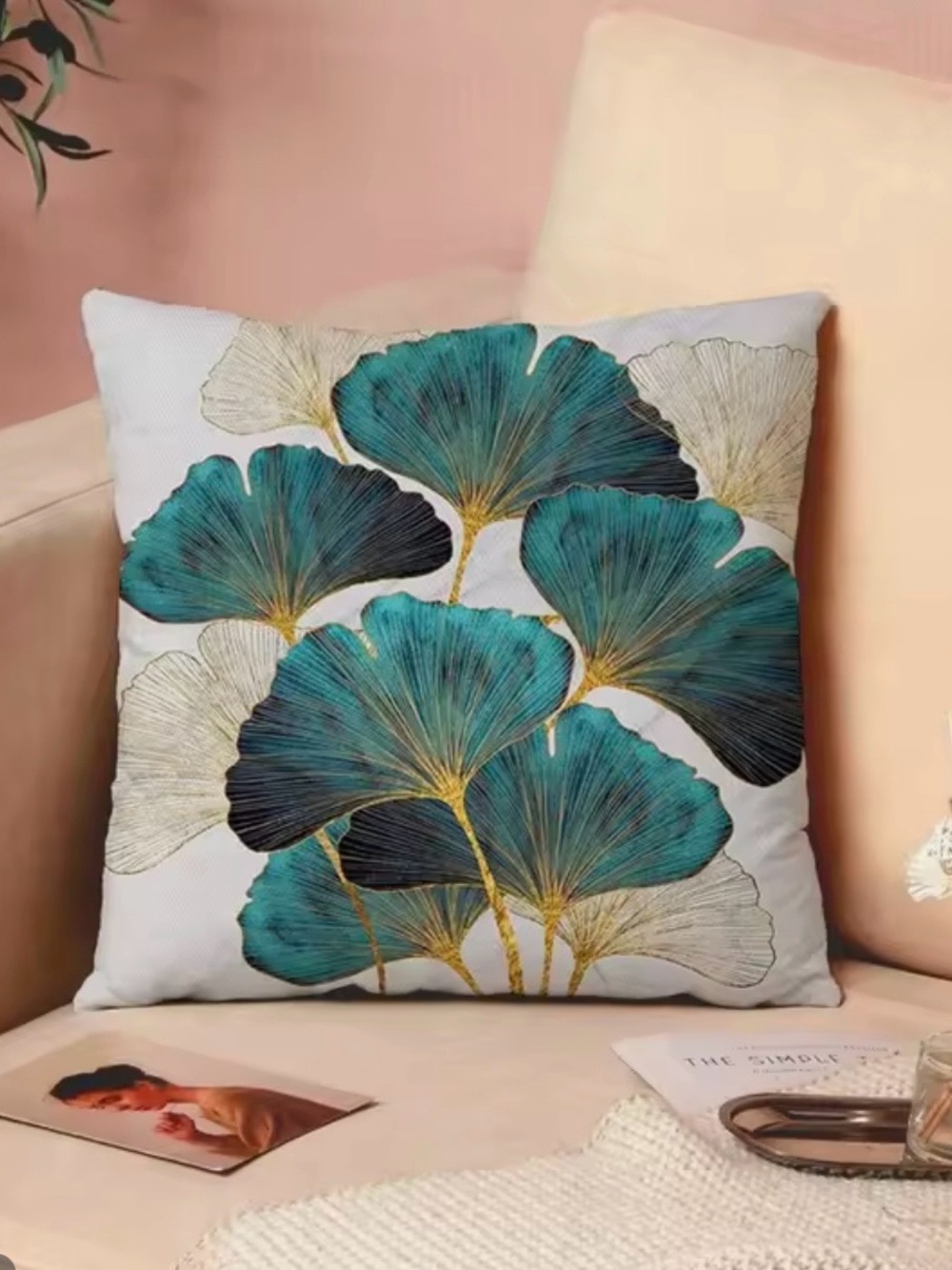 2 Pillow Covers - Picture 2 of 6